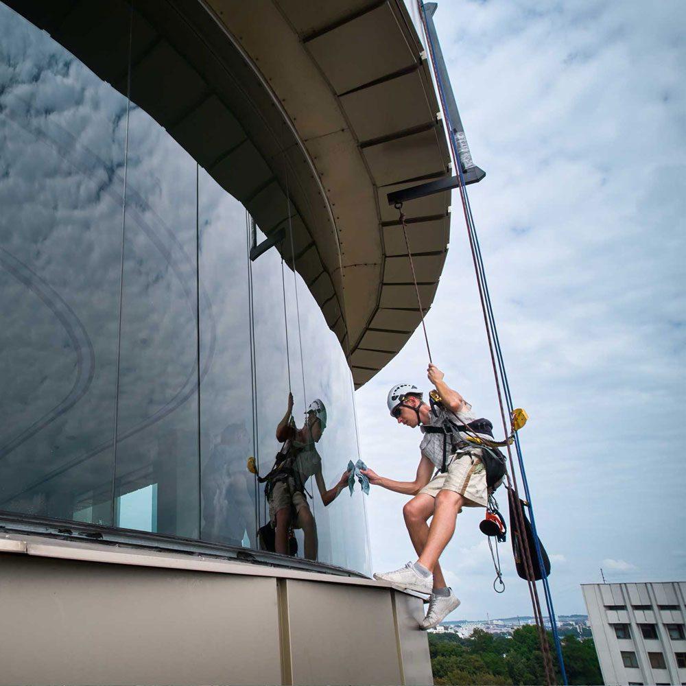 IRA Cleaning Windows